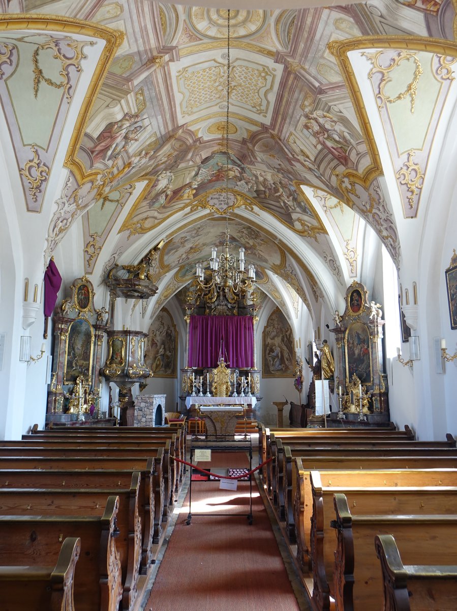 Alzgern, Altre und Kanzel in der Pfarrkirche Maria Himmelfahrt (09.04.2017)