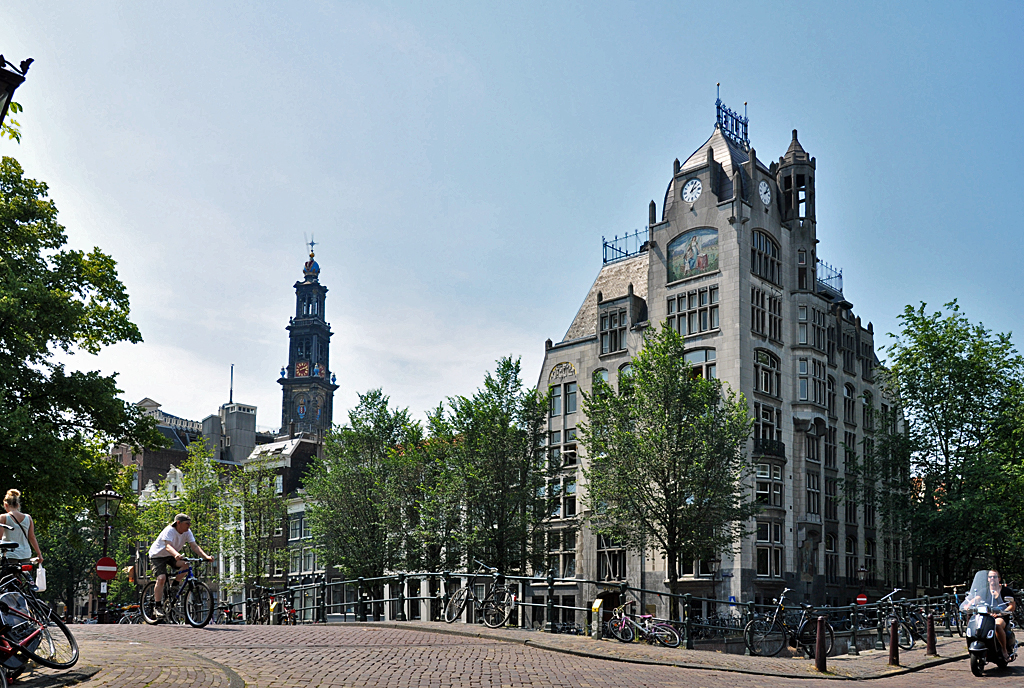 Amsterdam -  Keizergracht  und im Hintergrund die  Westerkerk  - 23.07.2013