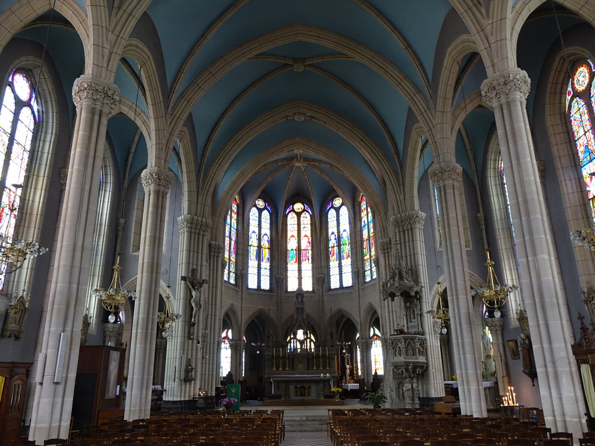 Arlanc, Innenraum der St. Pierre Kirche (19.09.2016)