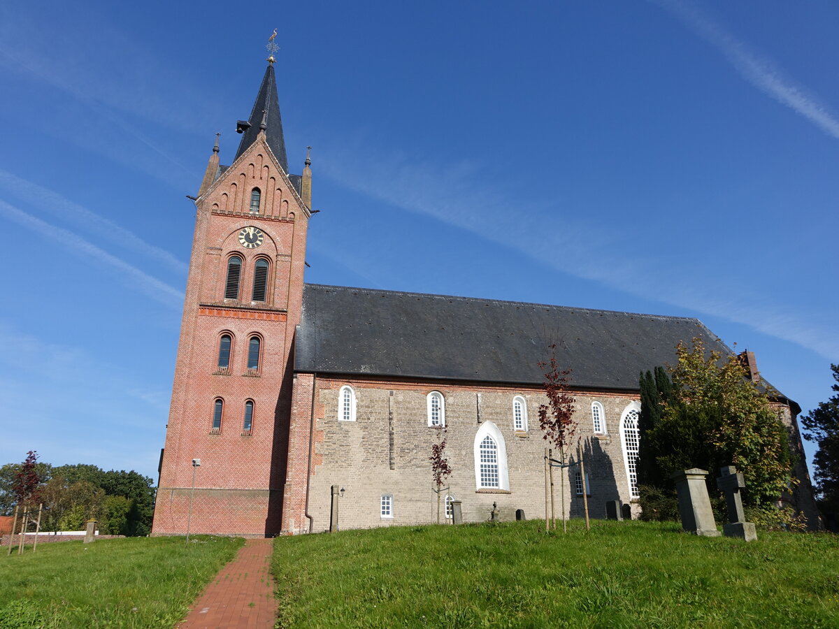 Arle, Pfarrkirche St. Bonifatius, erbaut im 13. Jahrhundert (10.10.2021)