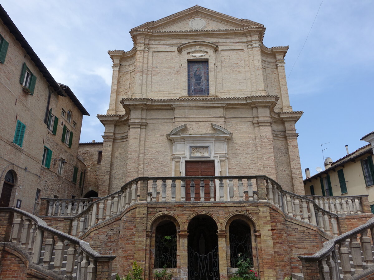 Atri, Pfarrkirche San Francesco am Corso Elio Adriano (27.05.2022)