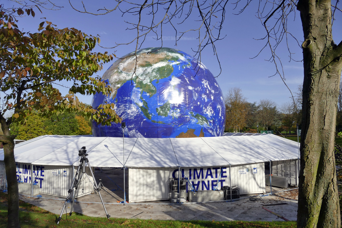 Aufbauten in der Rheinaue fr die UN-Klimakonferenz in Bonn - 01.11.2017