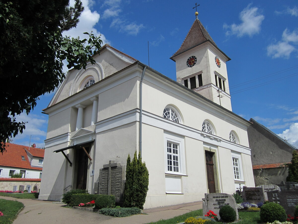 Aufhausen, evangelische St. Martin Kirche, klassizistischer Saalbau von 1822 (24.08.2014)