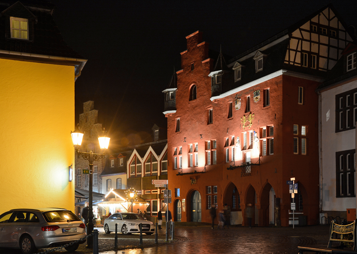 Bad Mnstereifel - Rathaus in Nachtbeleuchtung - 06.12.2014 