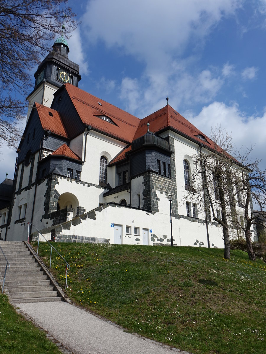 Bad Steben, Ev. Lutherkirche, erbaut von 1909 bis 1910 in Formen des Jugendstils (14.04.2017)