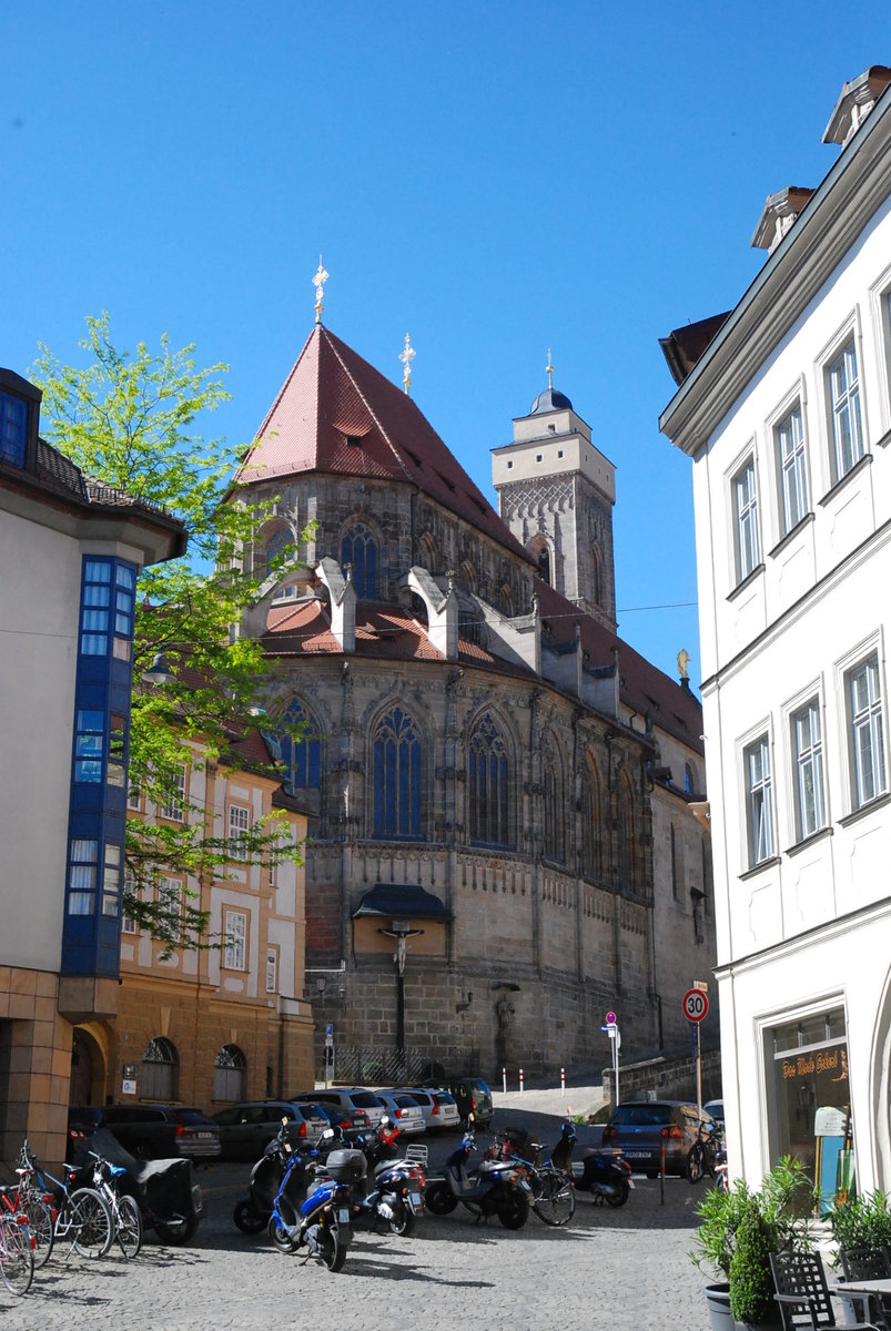 Bamberg, Altstadt. Blick auf die Rckseite der kath. Pfarrkirche  Obere Pfarre  am Unteren Kaulberg - 06.05.2018