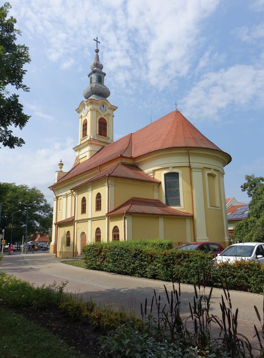 Bekes / Bekesch, kath. Dreifaltigkeitskirche, erbaut von 1792 bis 1795 (26.08.2019)