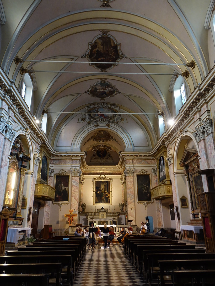 Bergamo, barocker Innenraum von 1689 in der Kirche San Leonardo (29.09.2018)