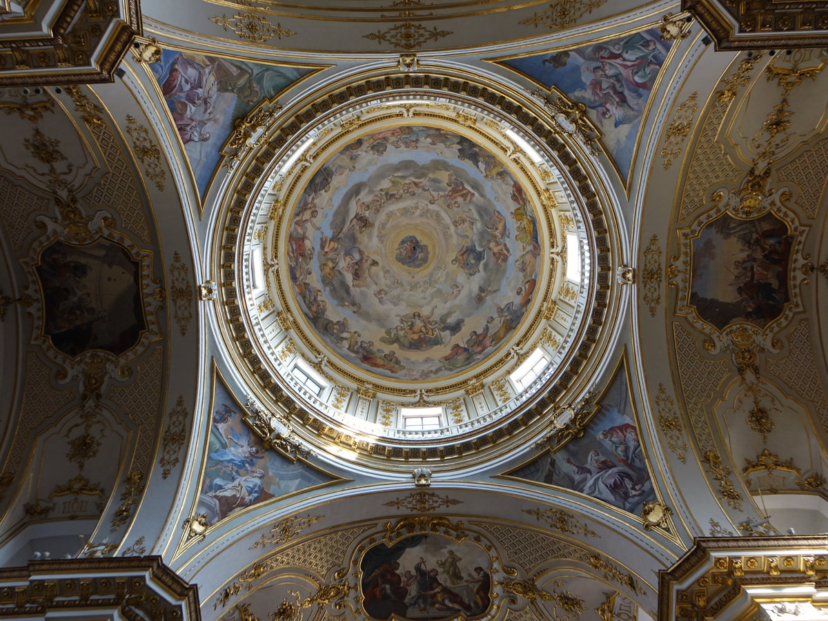 Bergamo, Kuppel im Dom St. Alessandro, erbaut von 1853 bis 1855 durch Giuseppe Berlendis, Fresken von Francesco Coghetti (29.09.2018)