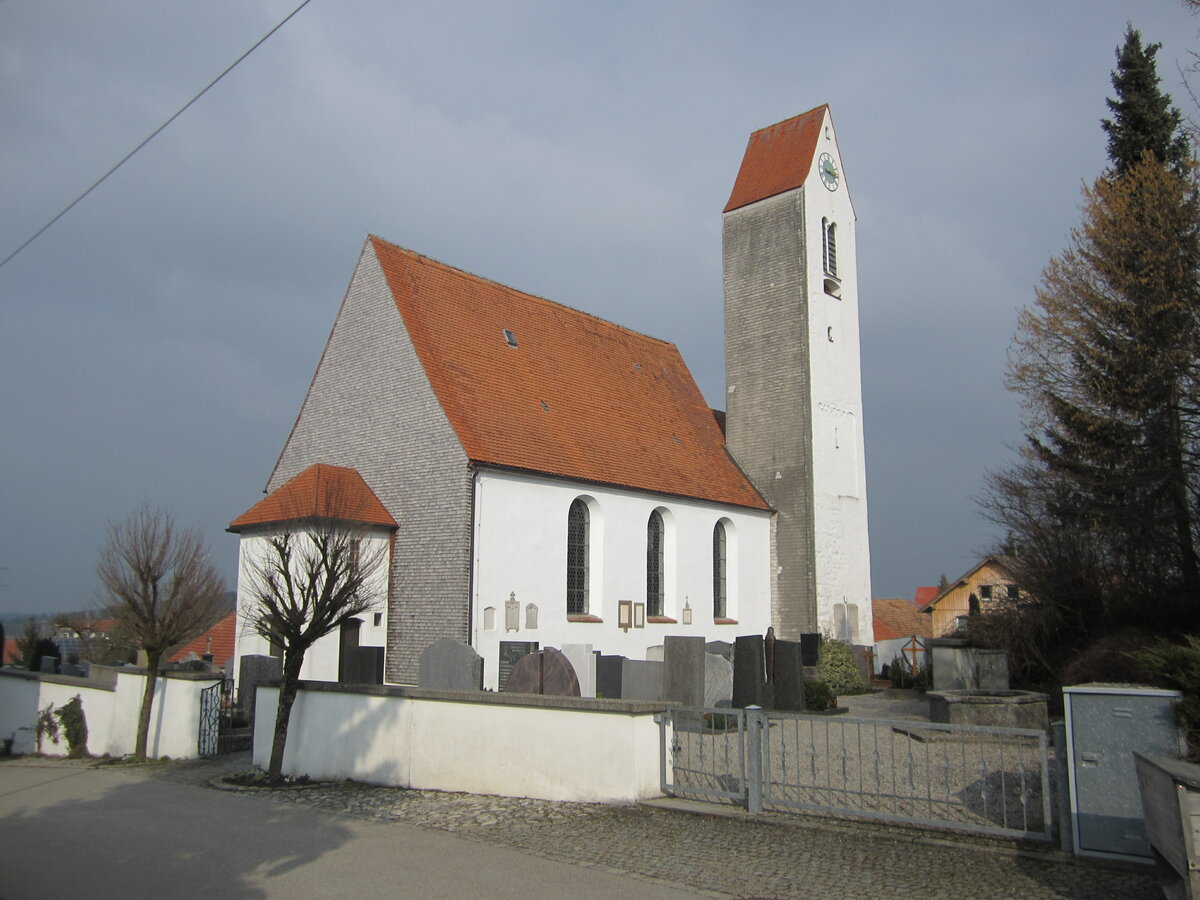 Bernbach, Pfarrkirche St. Johannes der Tufer, erbaut im 15. Jahrhundert, barocke Umgestaltung 1766 (06.03.2014)