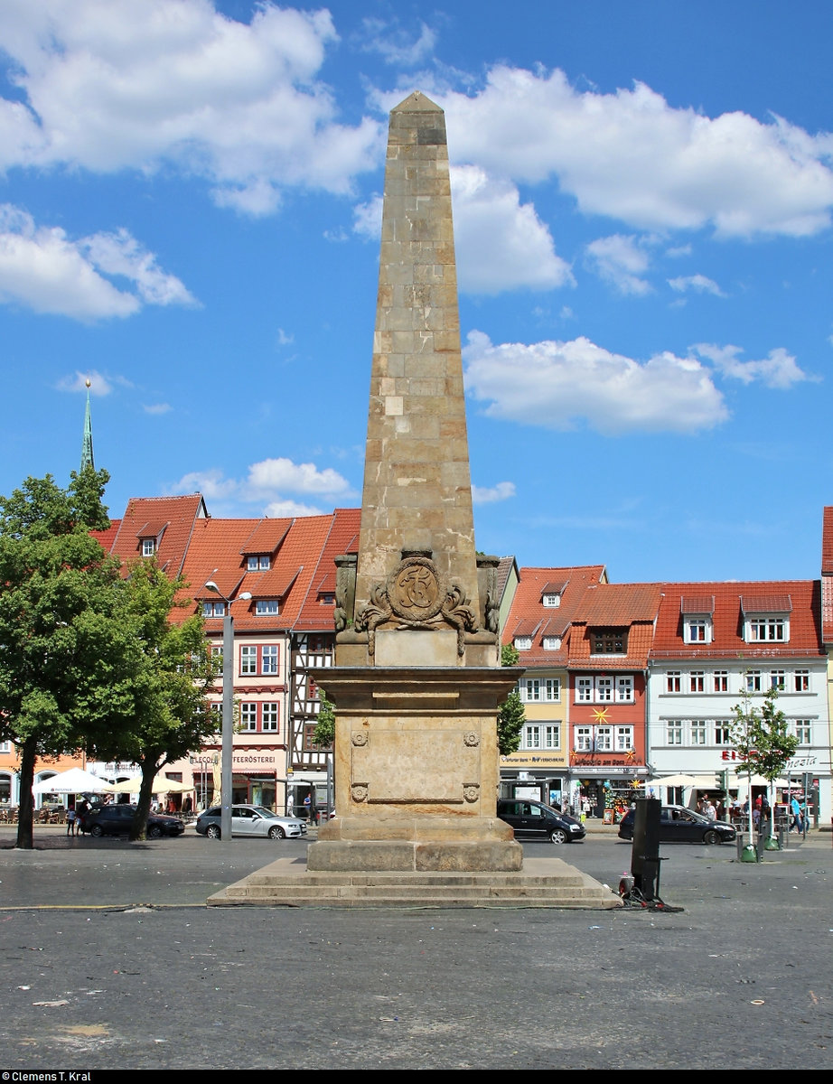 Blick auf einen Obelisk, der sich auf dem Domplatz in Erfurt befindet.
[3.6.2019 | 15:21 Uhr]