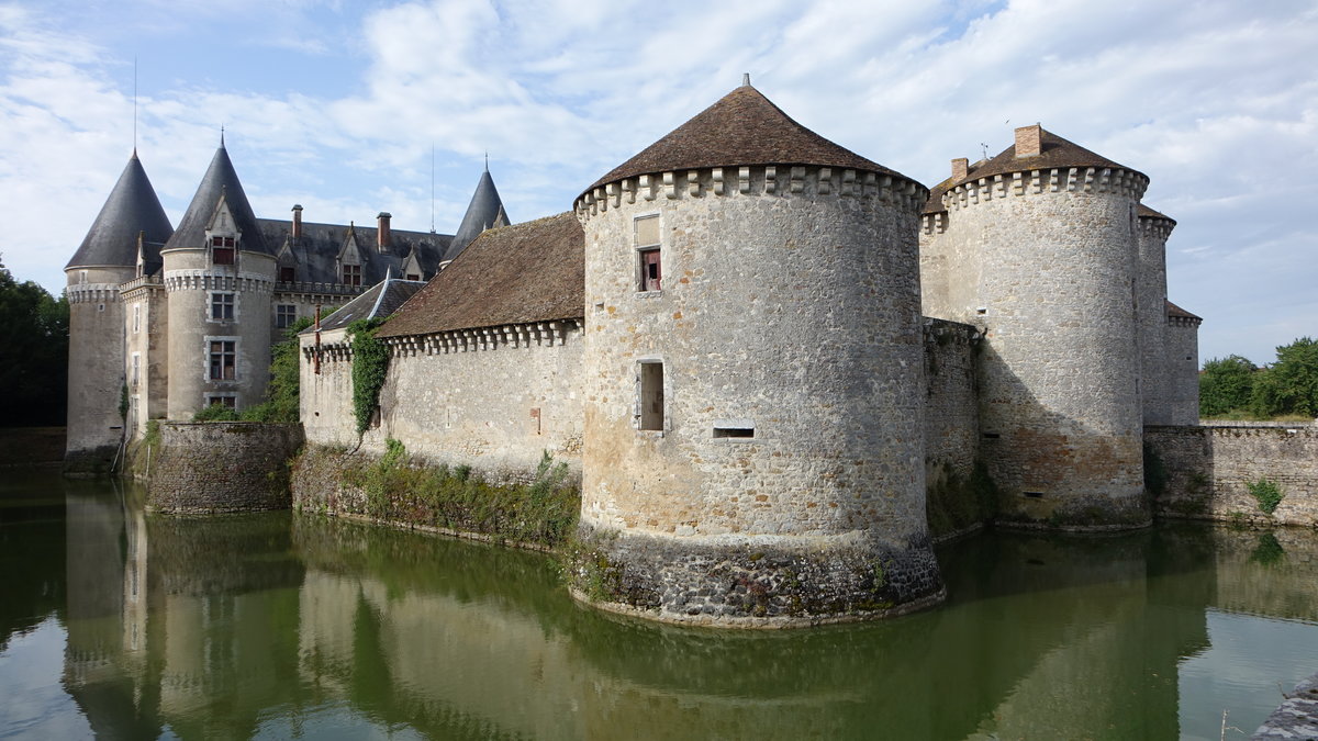 Bourg-Archambault, Chateau, erbaut von 1478 bis 1487 durch Poncet de Riviere (09.07.2017)
