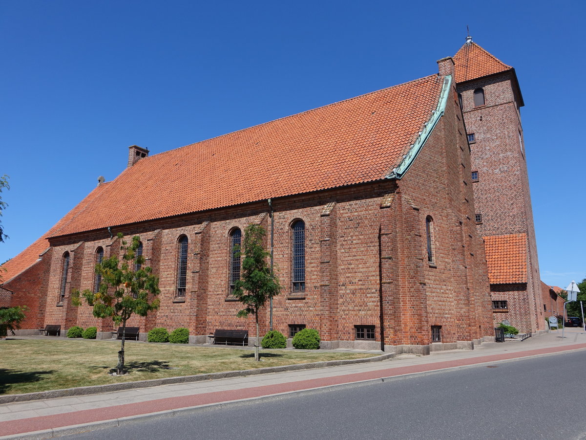 Brnderslev, Ev. Kirche, erbaut von 1920 bis 1922 durch den Architekten Valdemar Schmidt (08.06.2018)