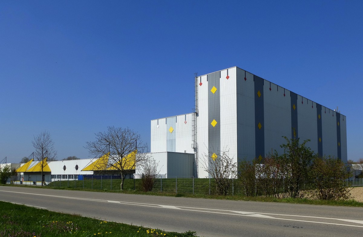 Breisach, moderner Industriebau (Tapetenfabrik), Mrz 2014
