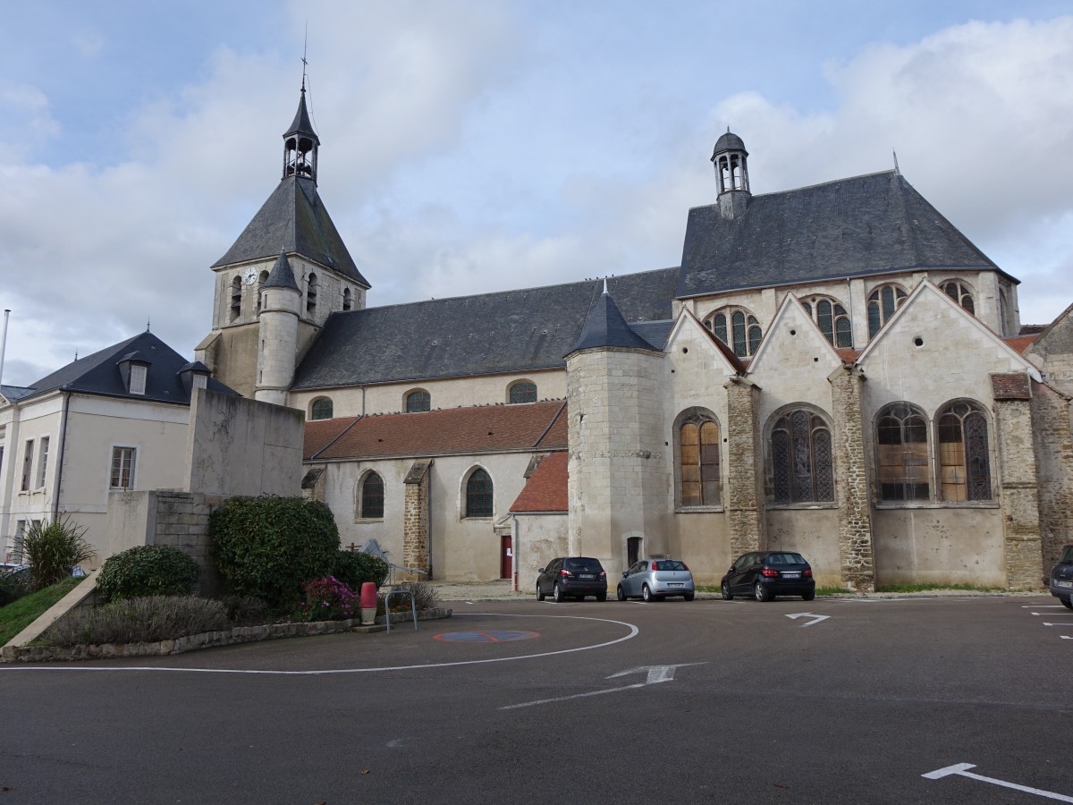 Brienon-sur-Armanon, Kollegiatskirche St. Loup, erbaut im 16. Jahrhundert (28.10.2015)
