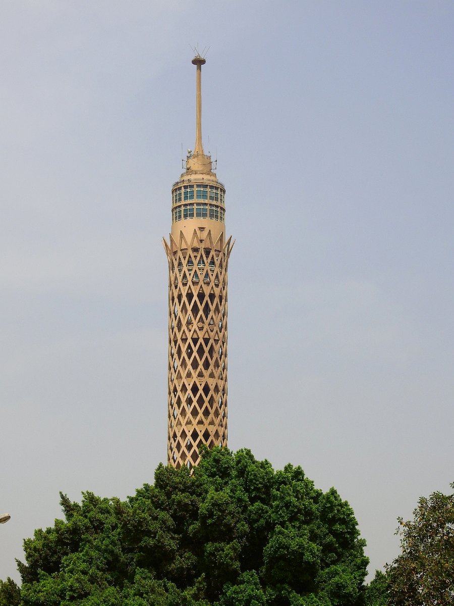 Burg el Quahira - der Kairoer Fernsehturm. Aufnahme vom 26.04.2017.