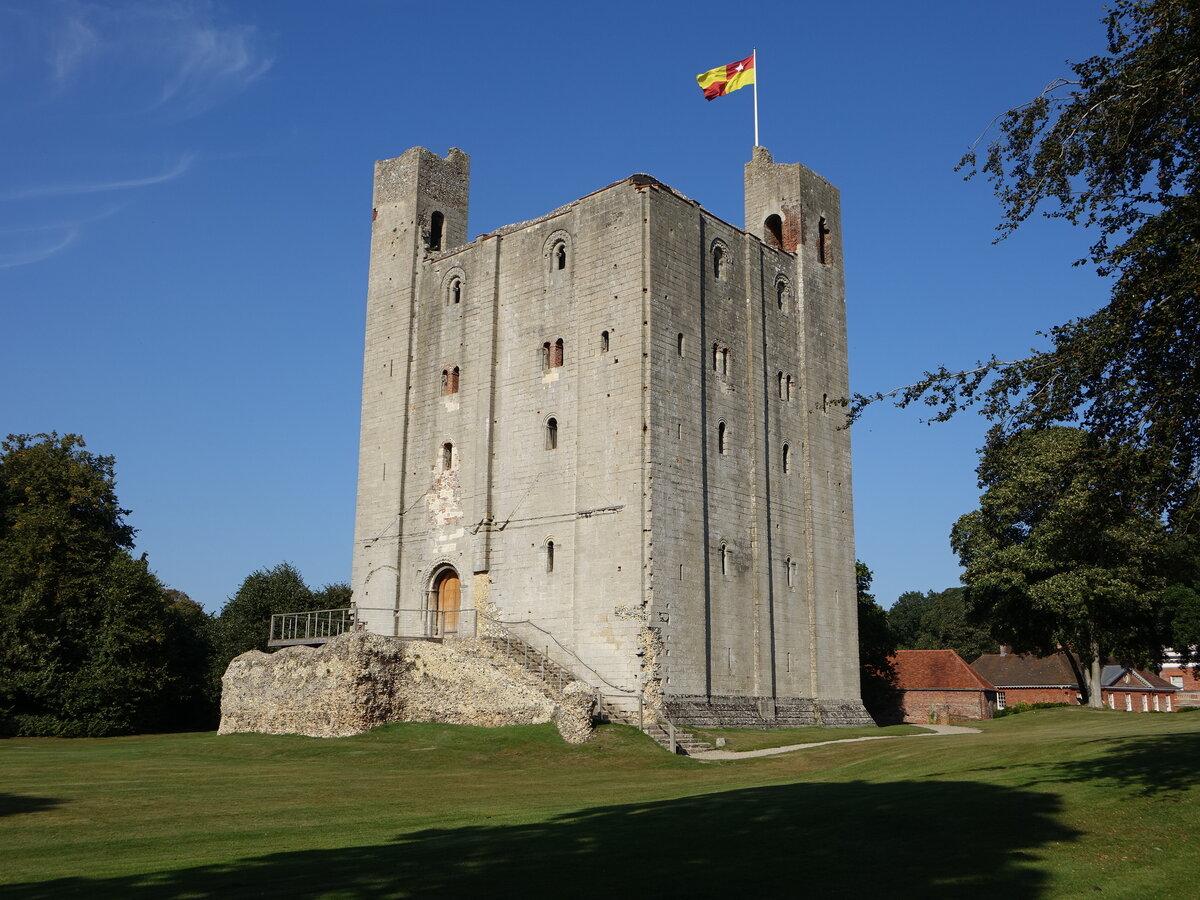 Castle Hedingham, erbaut von 1130 bis 1150 durch Aubrey II. (07.09.2023)