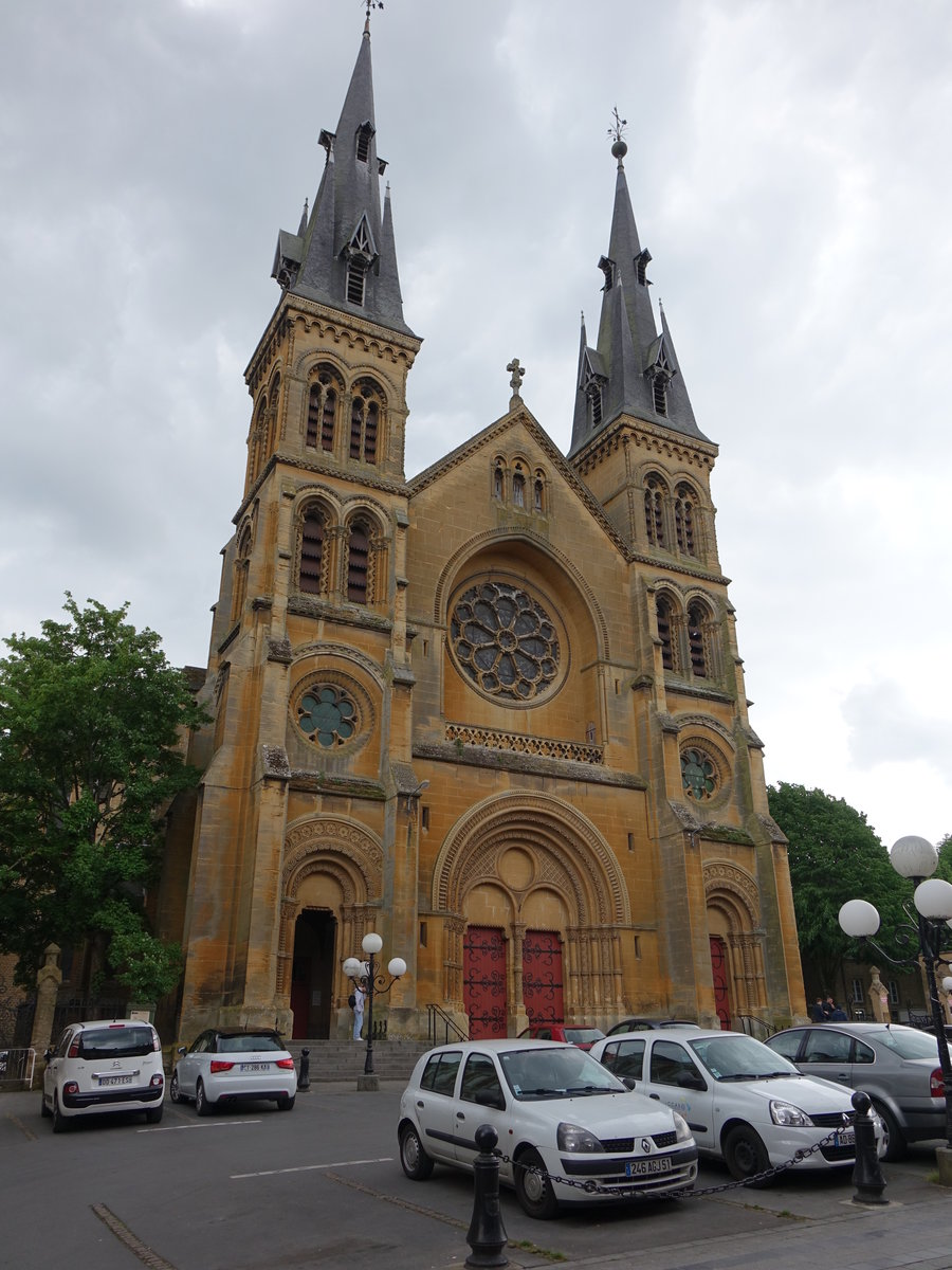 Charleville-Mzires, St. Remi Kirche, erbaut von 1860 bis 1863 (16.05.2016)