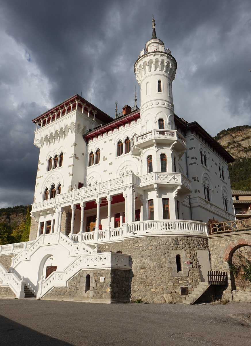 Chateau de Magnans  in Jausiers im Ubayetal, erbaut von 1903 bis 1914 von Louis Fortoul (23.09.2017)