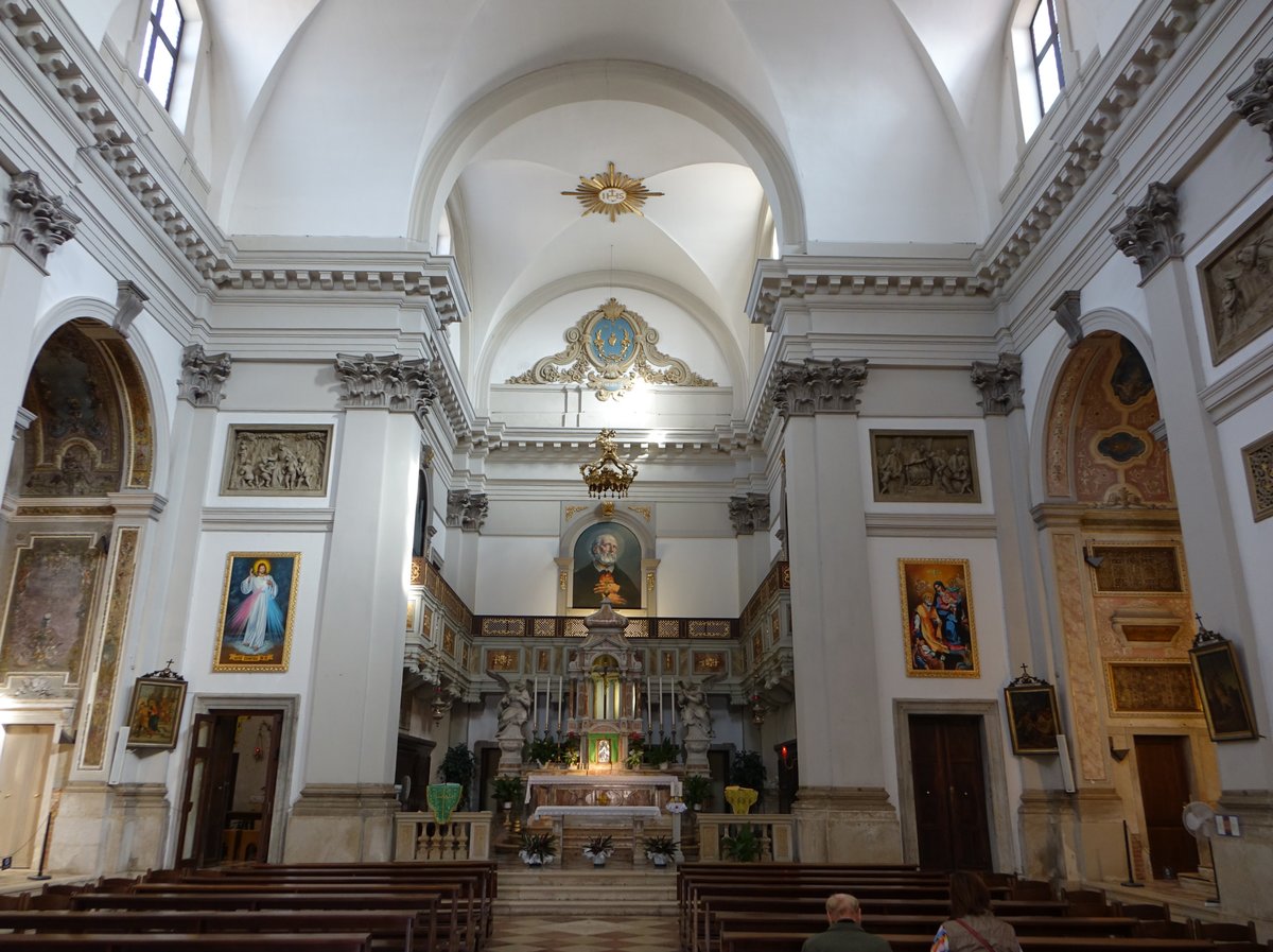 Chioggia, barocker Innenraum der Pfarrkirche della Beata Vergine Maria (19.09.2019)