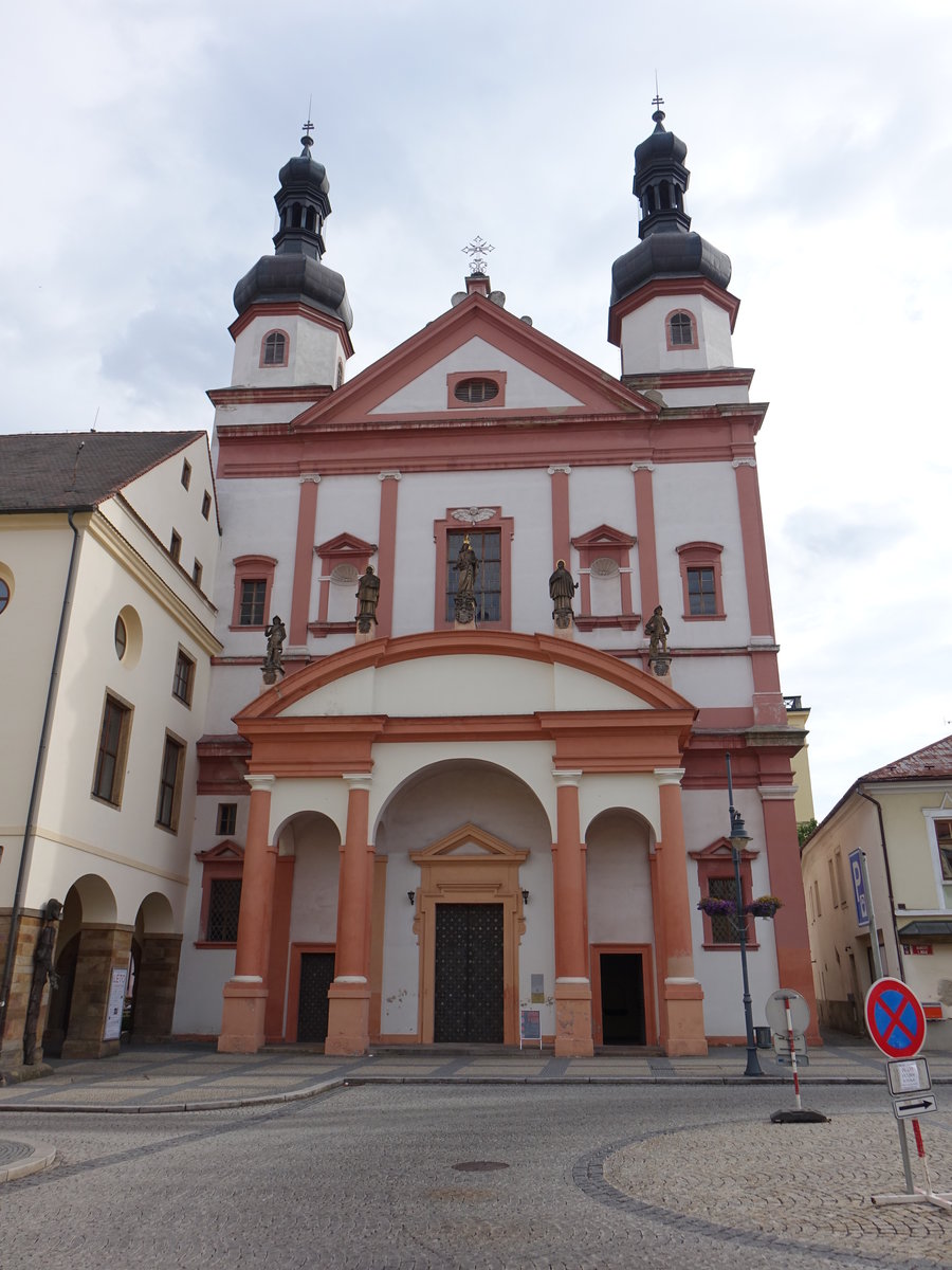 Chomutov / Komotau, Jesuitenkirche St. Ignatius, erbaut von 1663 bis 1668 durch Carlo Lurago (06.07.2019)