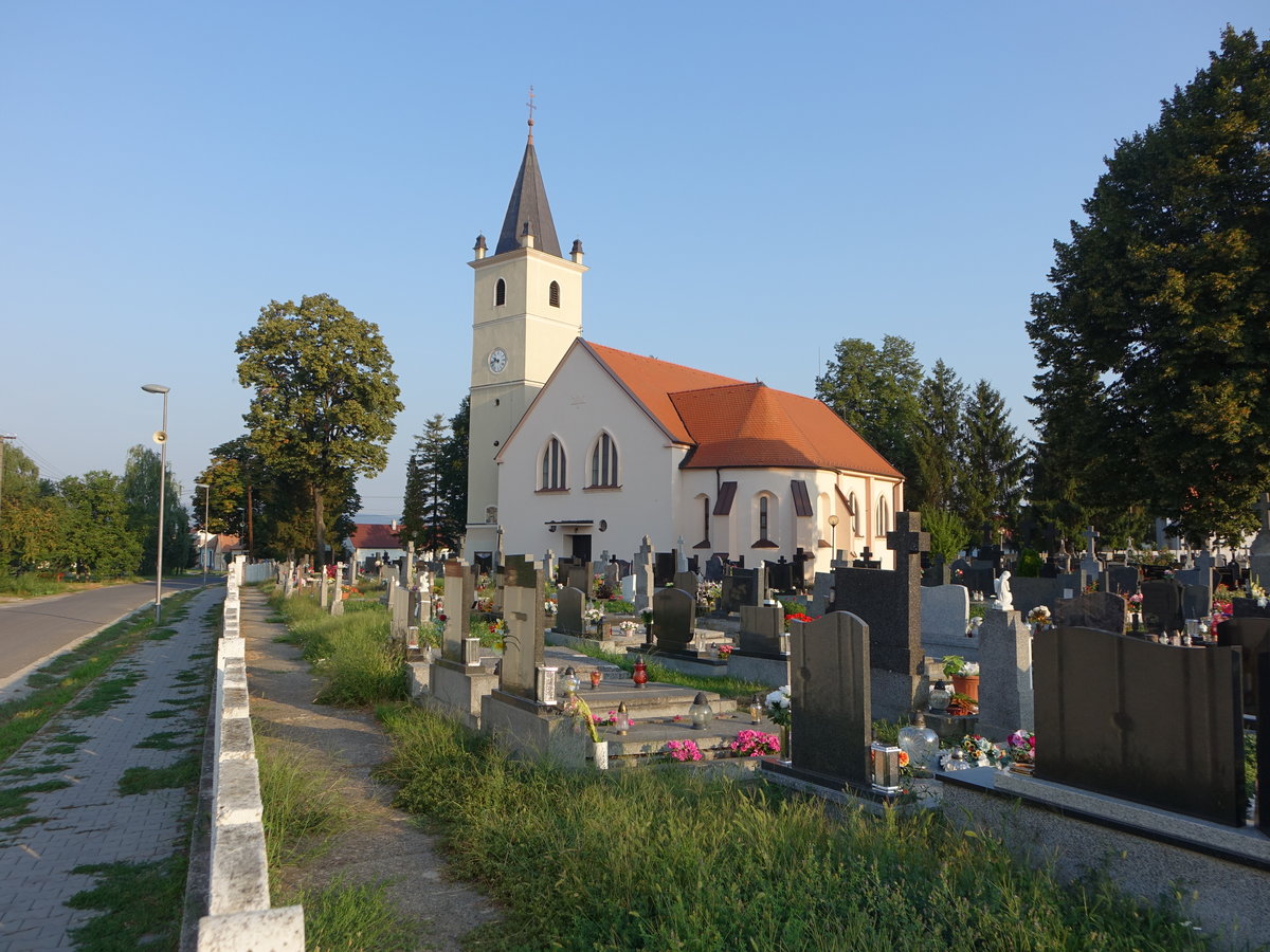 Chorvatsky Grob / Kroatisch-Eisgrub, kath. Christ Knig Kirche, erbaut bis 1589 (29.08.2019)