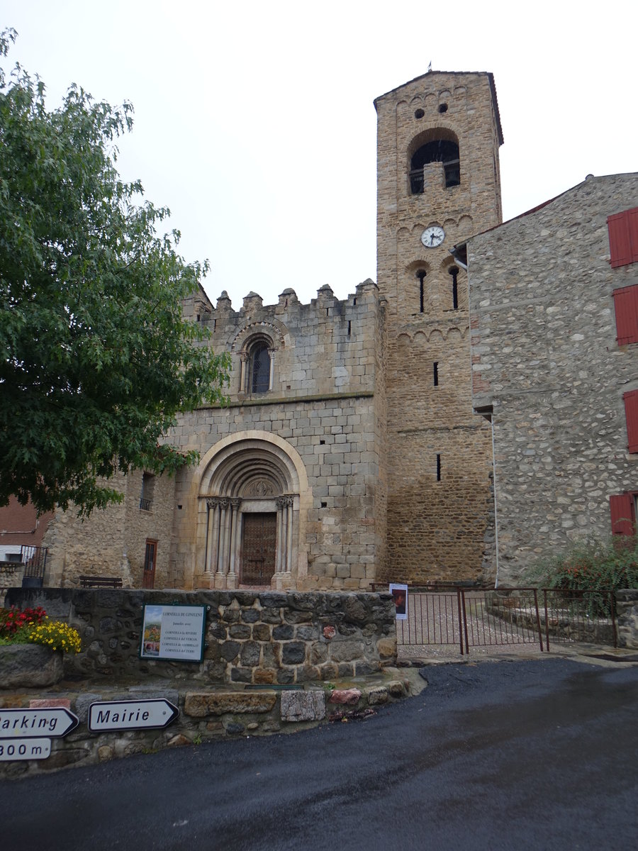 Corneilla-de-Conflent, romanische Kirche Sainte-Marie, erbaut im 11. Jahrhundert (30.09.2017)