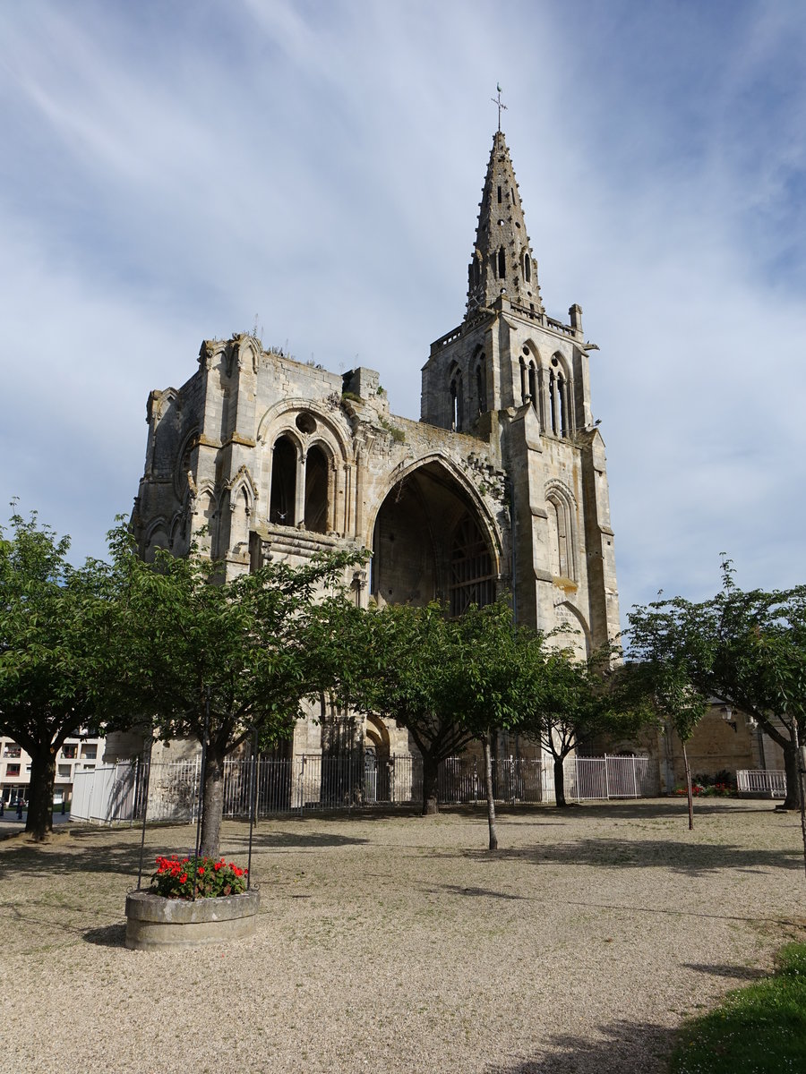 Crepy-en-Valois, Ruine der St. Thomas Kirche, erbaut im 15. Jahrhundert (10.07.2016)
