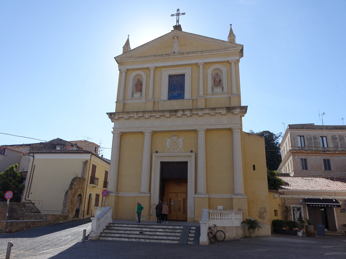Crotone, Pfarrkirche der unbefleckten Empfngnis, erbaut 1554 am Corso Vittorio Emanuele (08.04.2024)