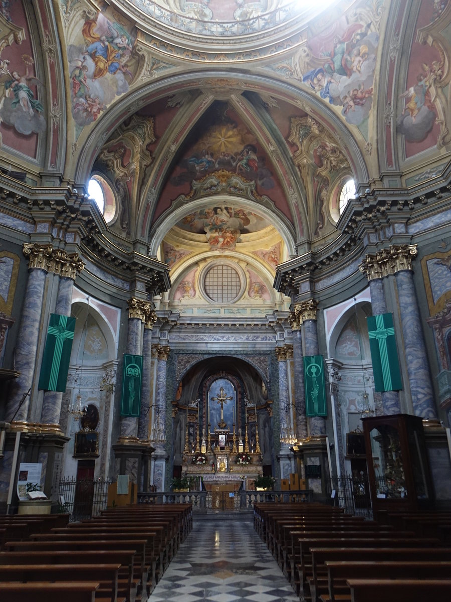 Cuneo, barocker Innenraum in der Pfarrkirche St. Ambrogio (03.10.2018)