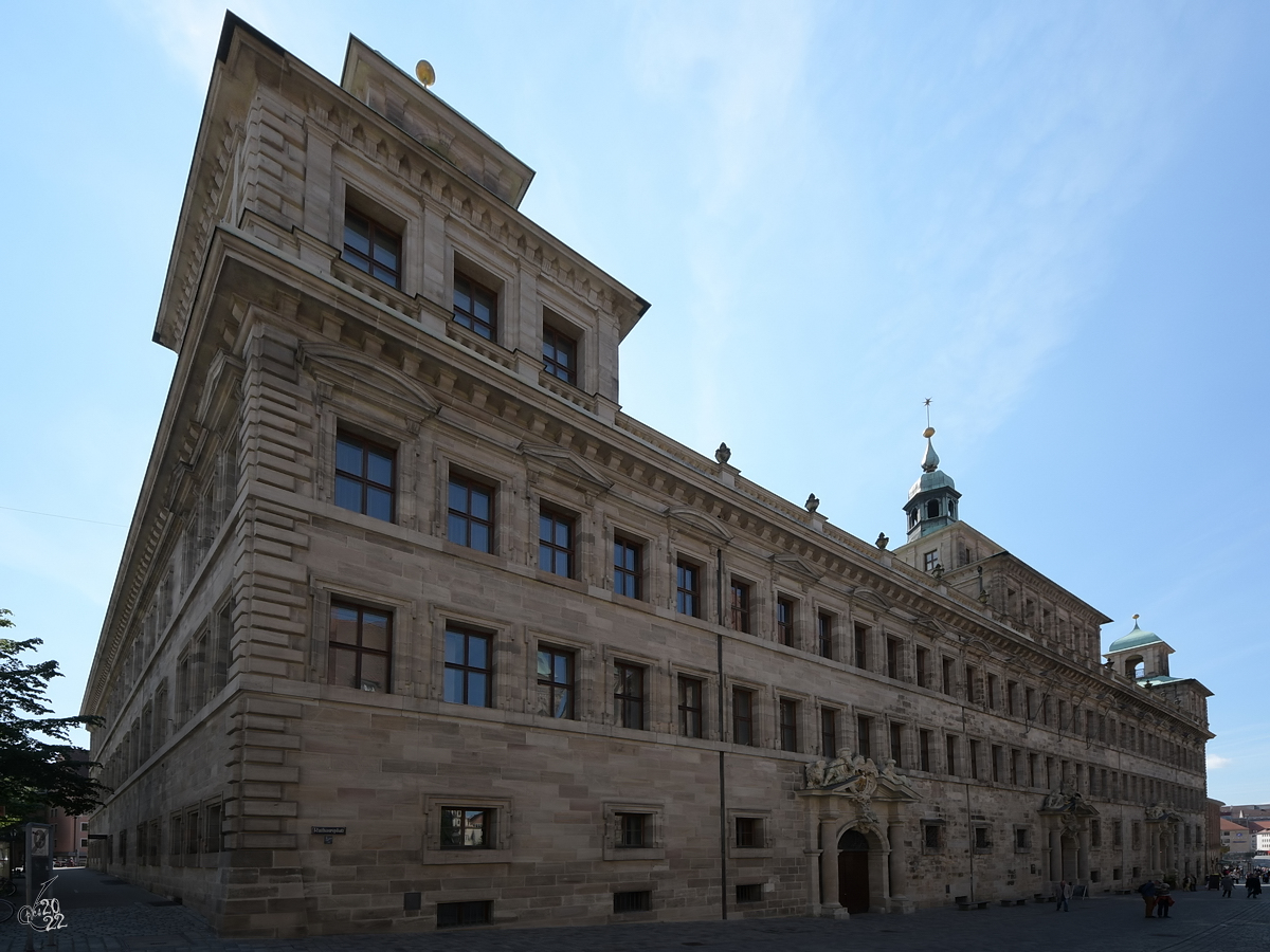 Das von 1616 bis 1622 im Renaissancestil erbaute Nrnberger Rathaus wurde auch als Wolff’scher Bau bezeichnet. (Mai 2017)