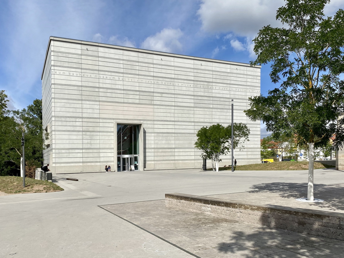 Das 2019 erffnete Bauhausmuseum in Weimar am 27. August 2020.