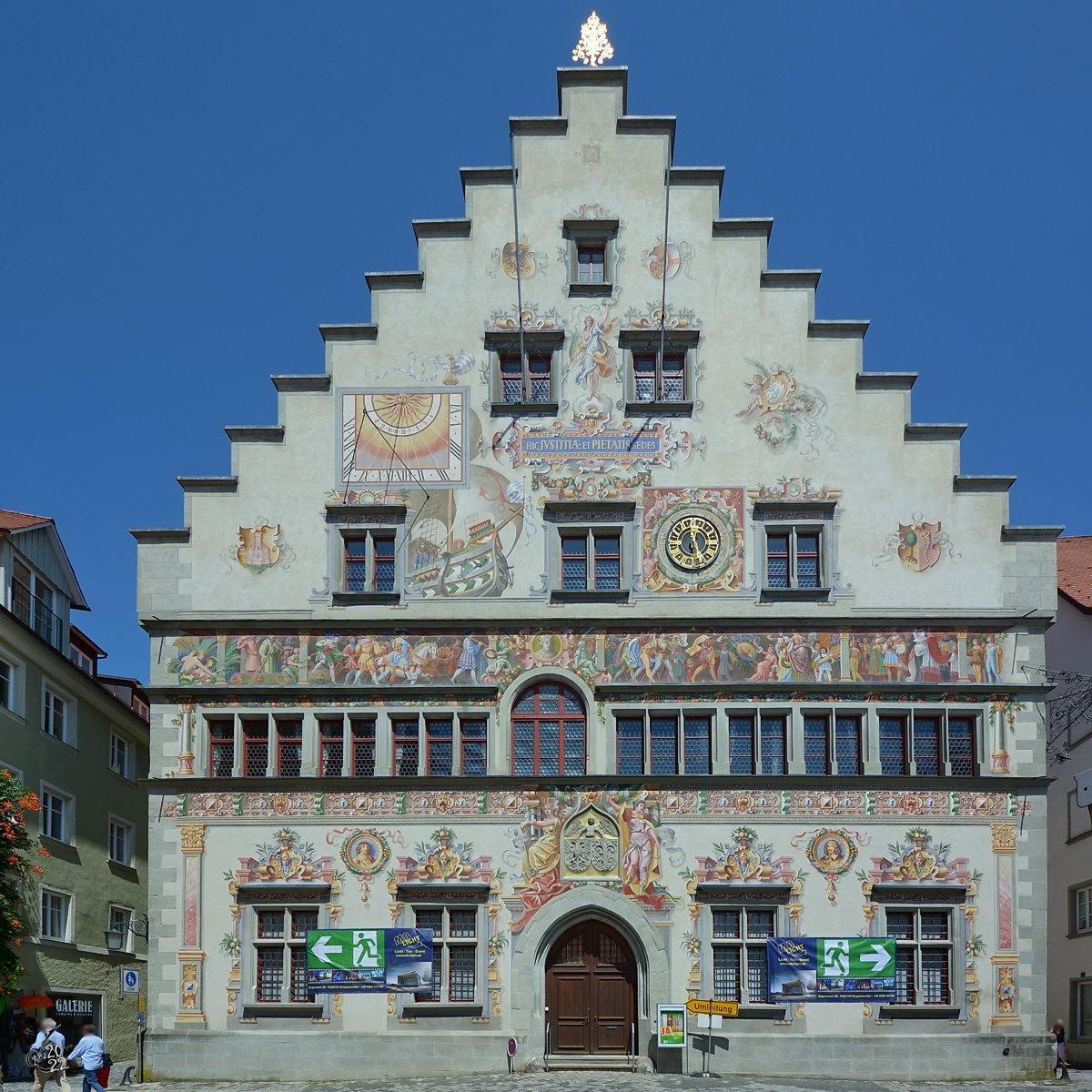 Das alter Rathaus von Lindau wurde 1422 im gotischen Stil erbaut. (Juli 2017)