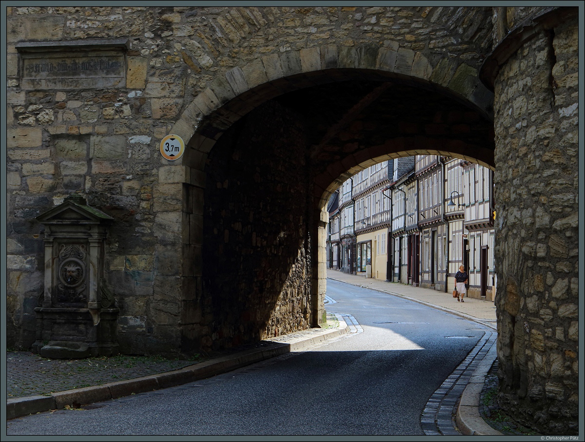 Das Breite Tor bildet den stlichen Zugang zur Altstadt von Goslar. (21.07.2019)