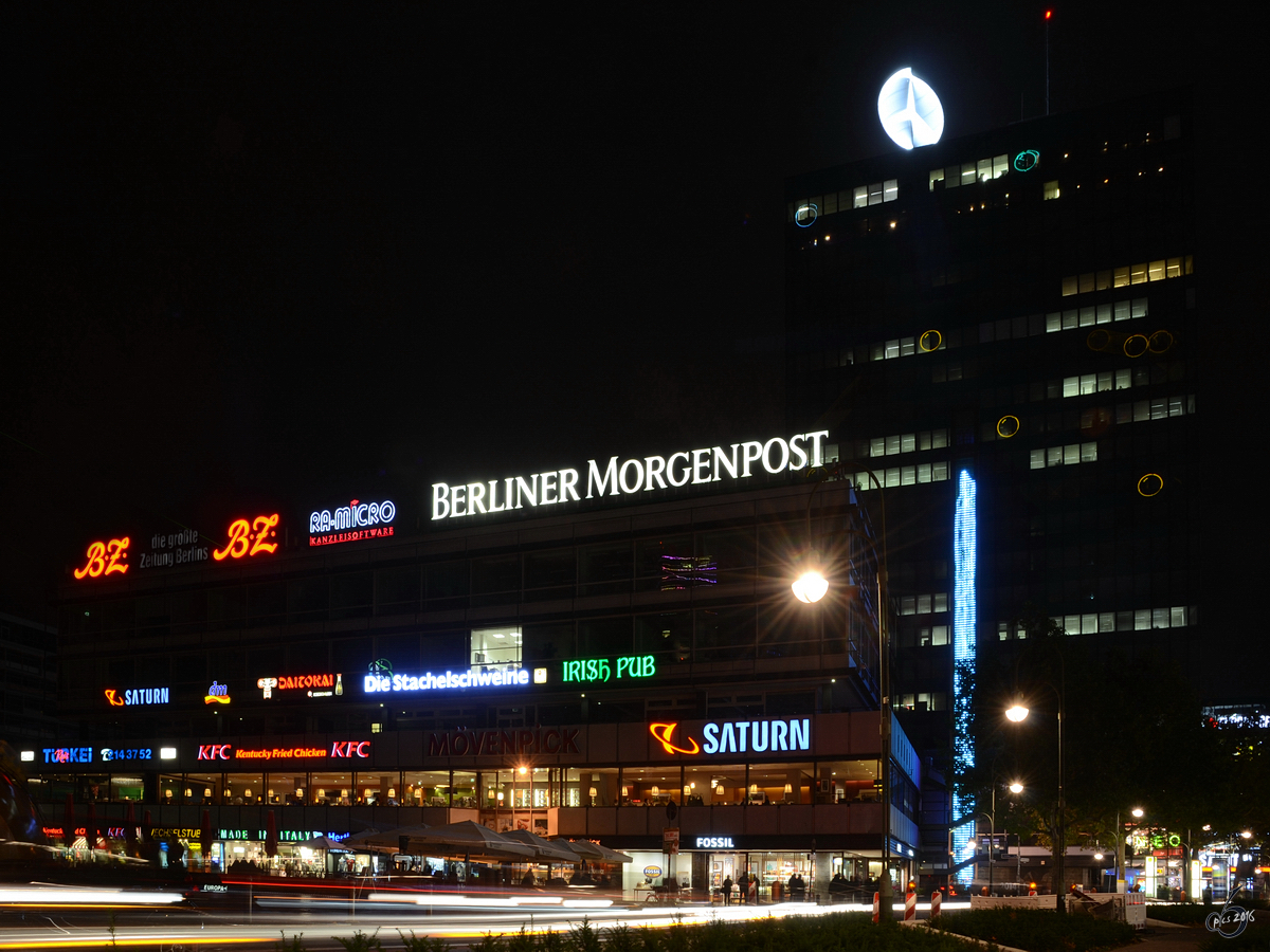 Das Europa-Center in der Nacht in Berlin-Charlottenburg. (Oktober 2013)