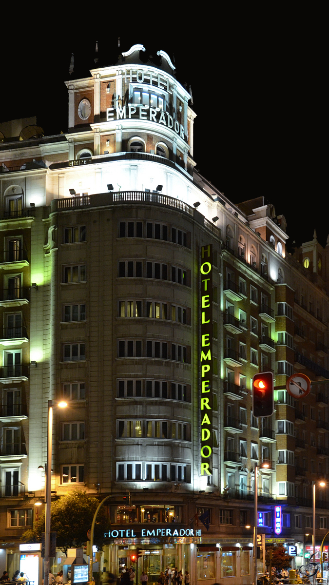 Das Hotel Emperador befindet sich an der Gran Via in Mitten von Madrid.  (September 2011)