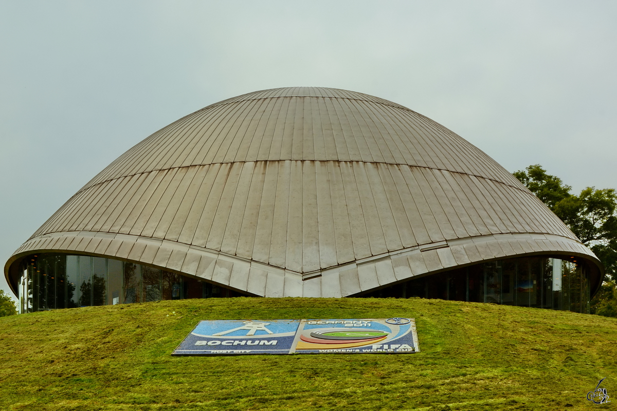 Das Planetarium in Bochum wurde im Jahr 1964 als erstes deutsches Groplanetarium der Nachkriegszeit erbaut. (September 2014)
