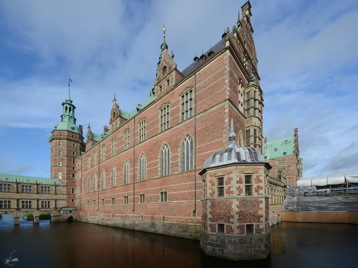 Das Wasserschloss Frederiksborg gilt als grtes und bedeutendstes Bauwerk der nordischen Renaissance. (Hillerd, Mai 2012)