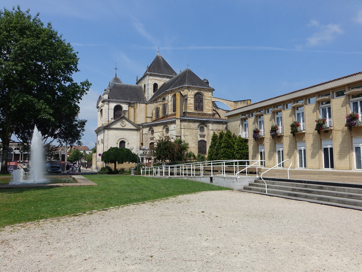 Dax, Kathedrale Notre-Dame, erbaut im 17. Jahrhundert (26.07.2018)