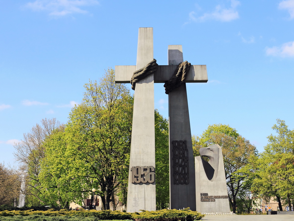 Denkmal des Posener Aufstandes (erstellt 1981 noch in der kommunistischen ra) gesehen am 30. April 2017 in Poznań, (Posen).