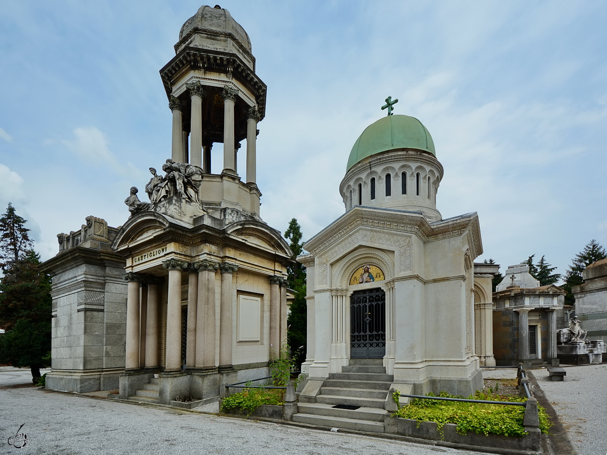 Der 1866 erffnete Zentralfriedhofes (Cimitero Monumentale) von Mailand besteht aus vielen beeindruckenden Familiengrabsttten. (Juni 2014)