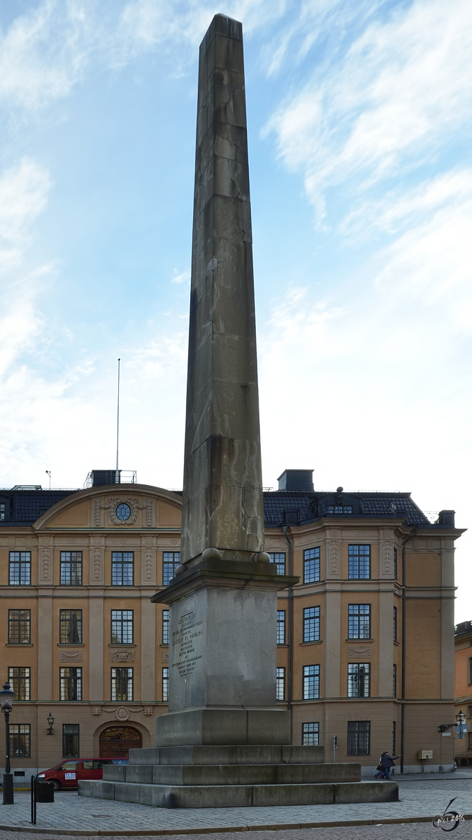 Der aus Granit gefertigte Obelisk soll an den Schwedisch-Russischen Krieg der Jahre 1788 bis 1790 erinnern. (Stockholm, Oktober 2011)