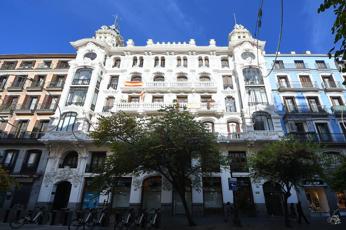 Der Edificio de la Compaa Colonial wurde zwischen 1906 und 1909 erbaut und erhielt ​1908 den Architekturpreis des Madrider Stadtrats. (November 2022)