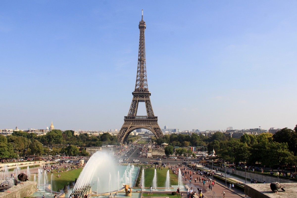 Der Eiffelturm, das Wahrzeichen von Paris. September 2014.