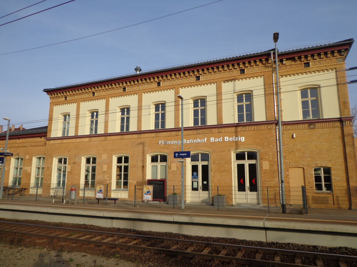 Der Flming-Bahnhof in Bad Belzig am 16.11.13 vom Bahnsteig 2 aus gesehen.
