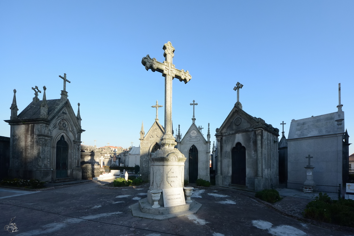Der Friedhof von Lapa (Cemitrio da Lapa) entwickelte sich mit der Zeit sich zu einer Begrbnissttte fr das wohlhabenden Brgertum. (Porto, Januar 2017)