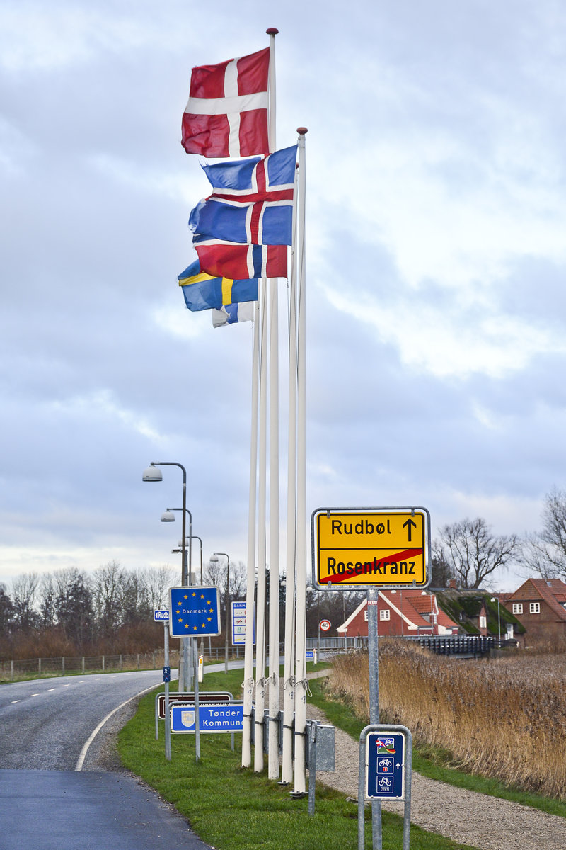 Der Grenzbergang zwischen Rosenkranz (Nordfriesland) und Rudbl (Dnemark). Aufnahme: 4. Januar 2021.