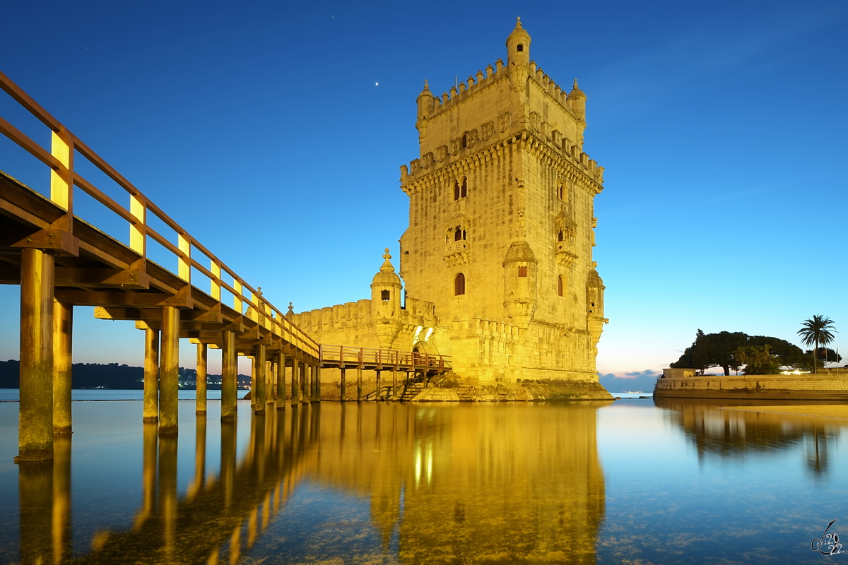 Der im manuelinischen Stil errichtete Torre de Belm ist eines der bekanntesten Wahrzeichen Lissabons. (Januar 2017)
