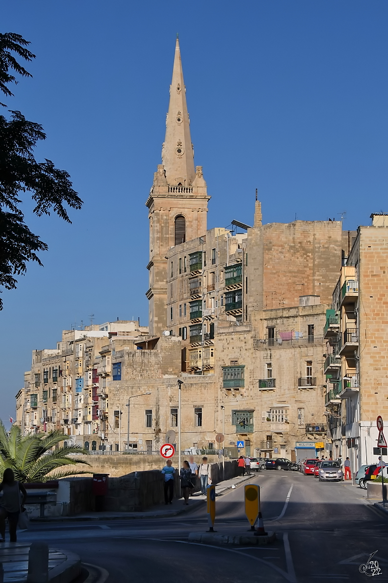 Der nrdliche Teil von Valletta mit dem Turm der Prokathedrale St. Paul. (Oktober 2017)