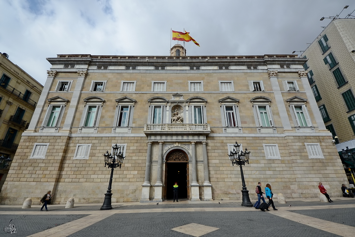 Der Palast der Generalitat (Palau de la Generalitat) ist der Sitz der Prsidentschaft der Generalitat von Katalonien und eines der wenigen Gebude mittelalterlichen Ursprungs in Europa. (Februar 2012)